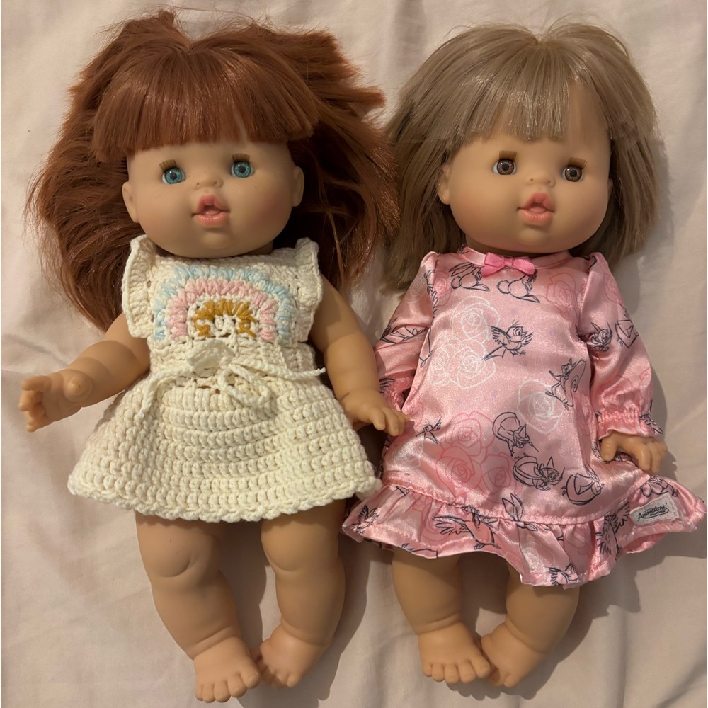 Lot of Minikane Chloe & Gabrielle Dolls PLUS Wardrobe